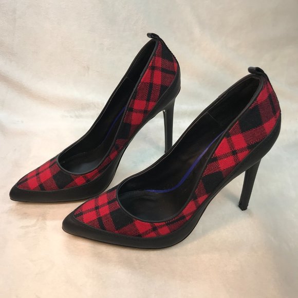 EUC GX by Gwen Stefani Trio Pump in Red Plaid with Black Faux Leather Trim - Picture 4 of 6